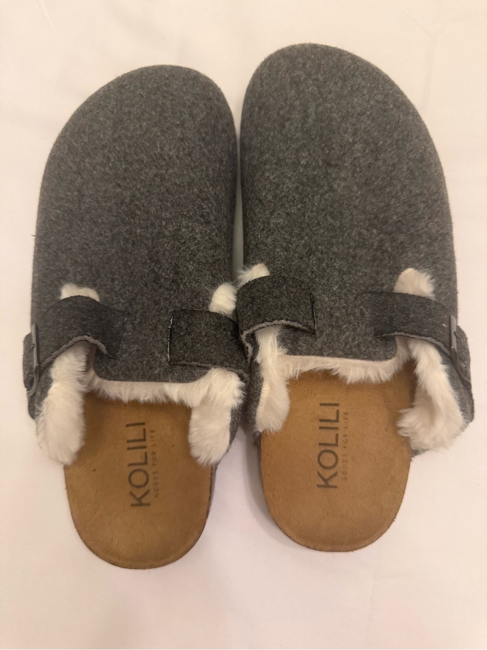Kollii Gray Felt Faux-Fur Lined Slip-On Clogs